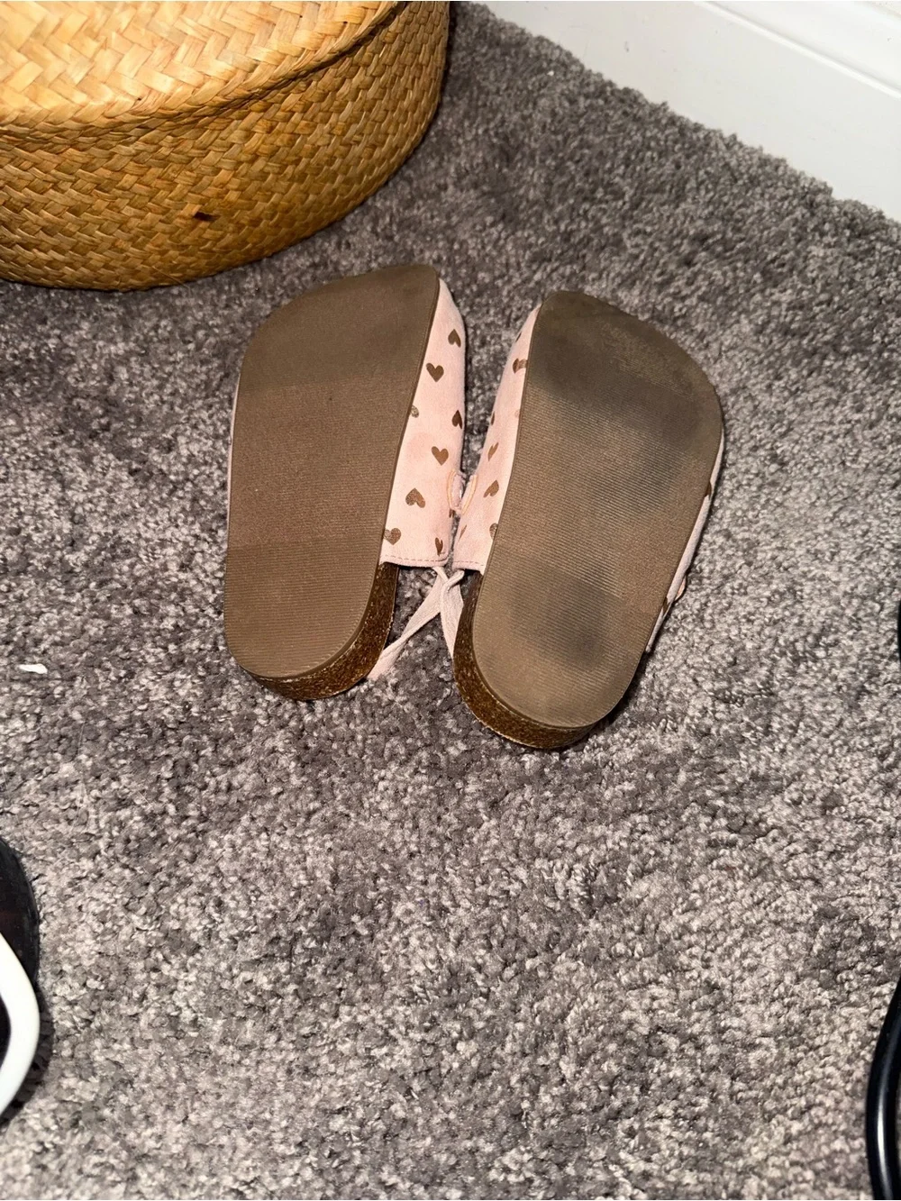 Toddler Girl’s Pink Heart-Print Slingback Clogs with Gold Accent